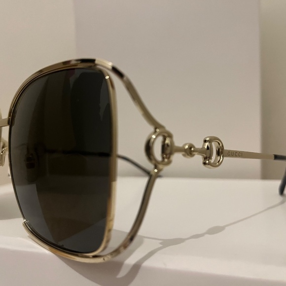 Gucci GG1020S Gold Sunglasses - 100% Authentic & BNWT main image 4